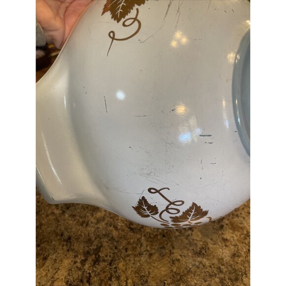 Pyrex Golden Grapes 4 QT Cinderella Mixing Bowl Blue Delphite interior 444 - Picture 8 of 9